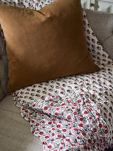 Maison de Frédéric Scarlet Quilt