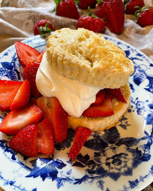 Mini Strawberry Cakes