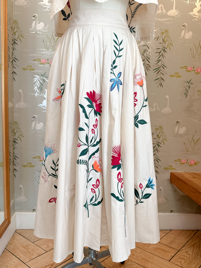 Ayla Embroidered Set