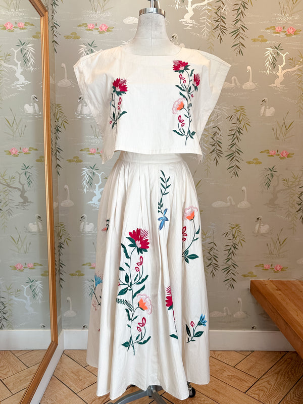 Ayla Embroidered Set