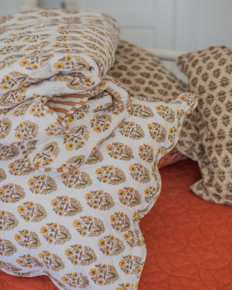 Maison de Frédéric Acorn Quilt