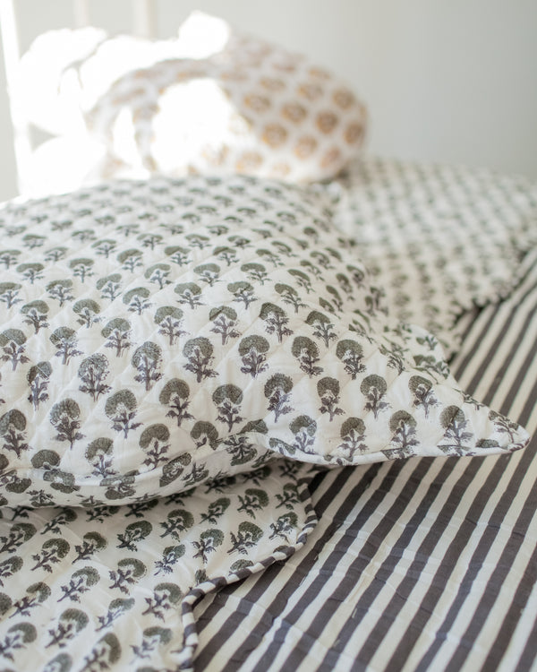 Maison de Frédéric Sage Quilt