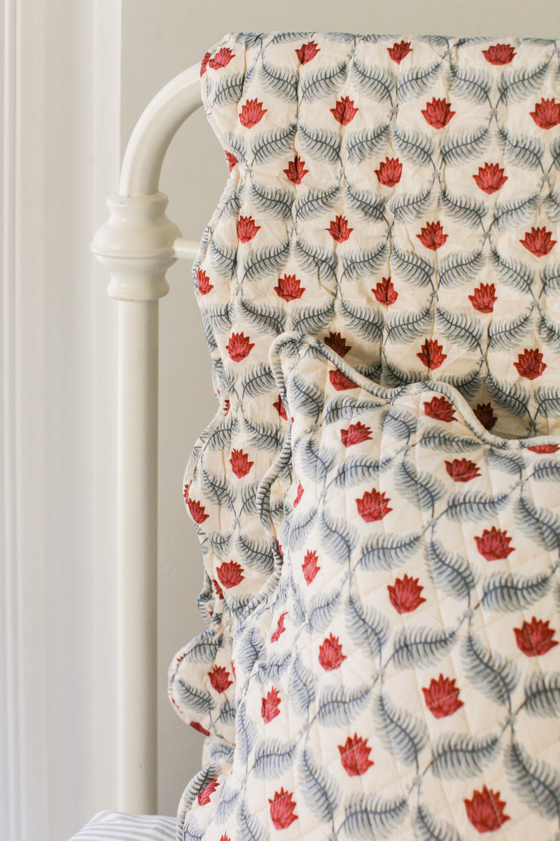 Maison de Frédéric Quilt- Poppy