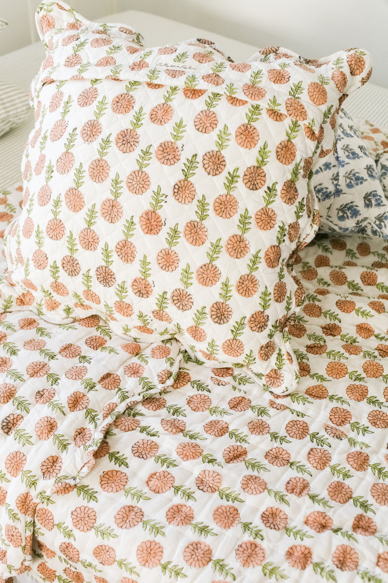 Maison de Frédéric Quilt- Apricot