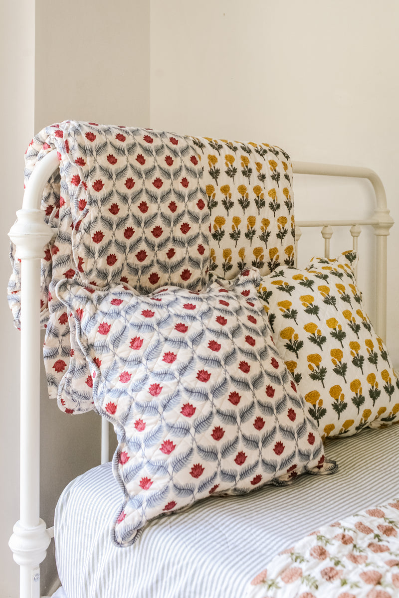 Maison de Frédéric Quilt- Poppy