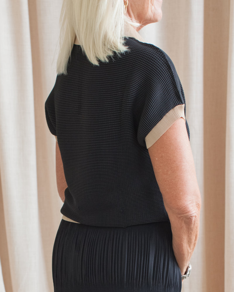 Contrast Polo- Black