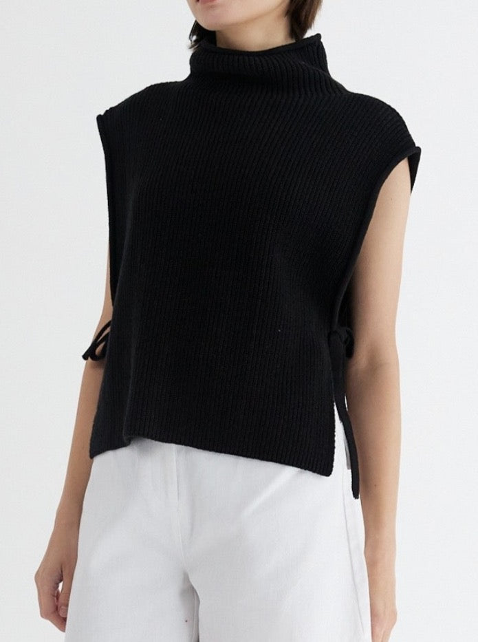 The Aero Top Black
